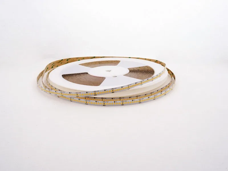 Светодиодная лента LEDS POWER 2835 192/м (18Вт/м) 24В 3000К, серия ПРО140